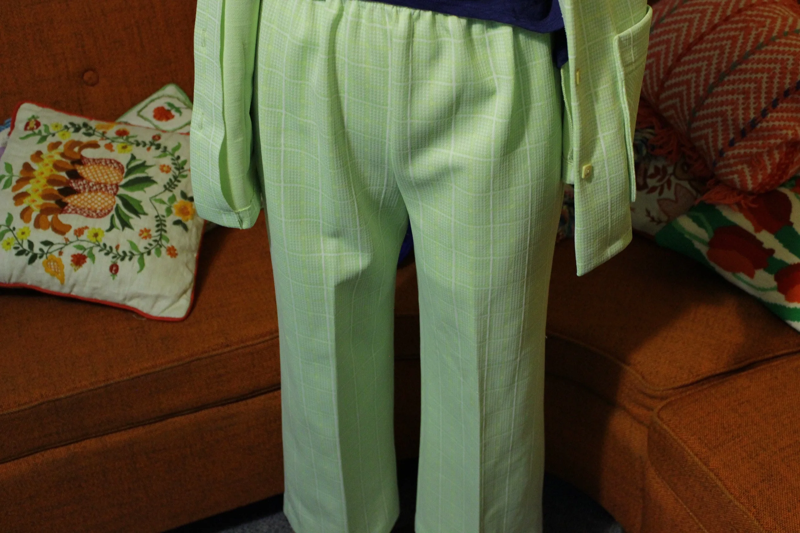 3-Pocket Green Plaid Vintage Women's Two Piece Suit. Excellent 1970's Clothing.