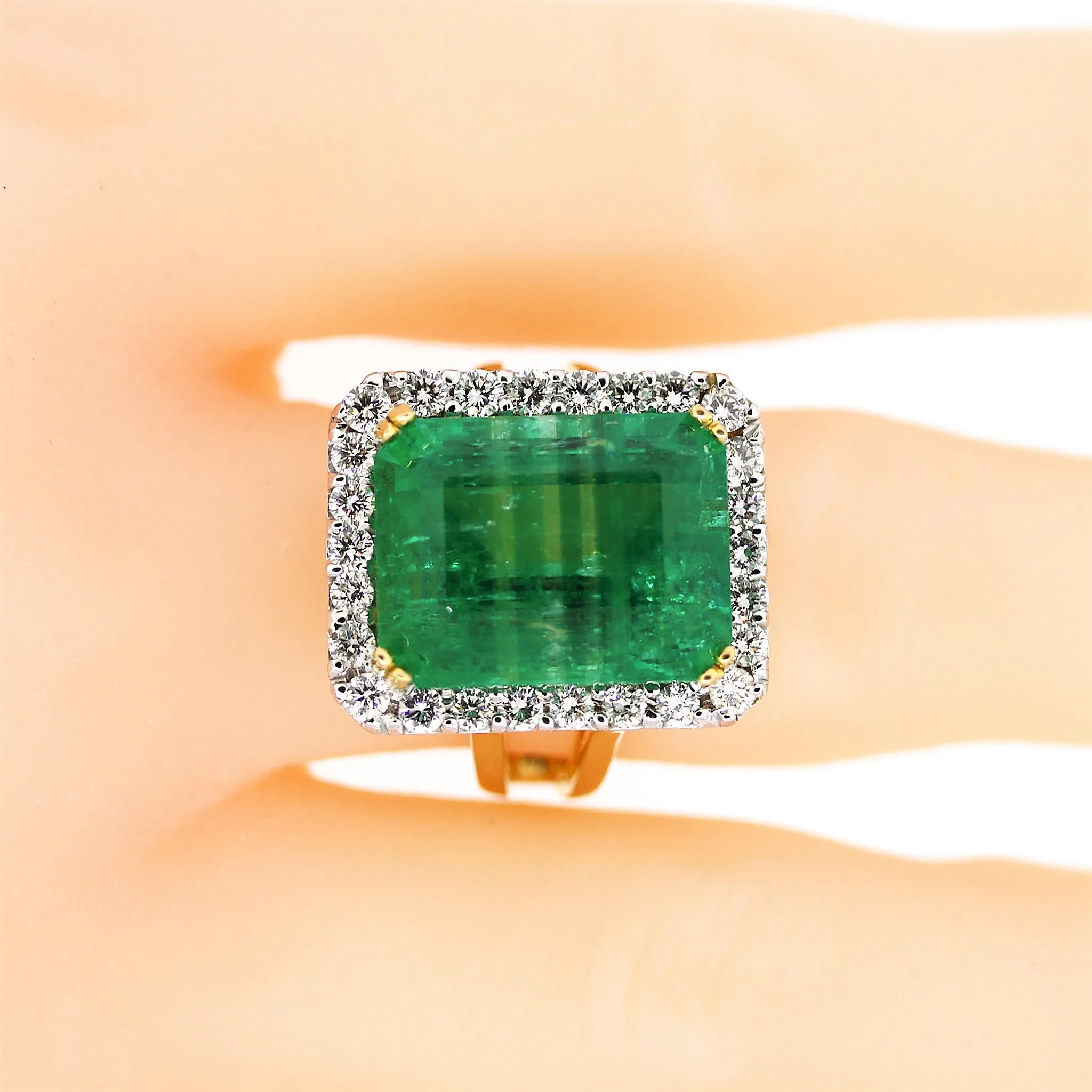 AGL Certified Natural Emerald Ring