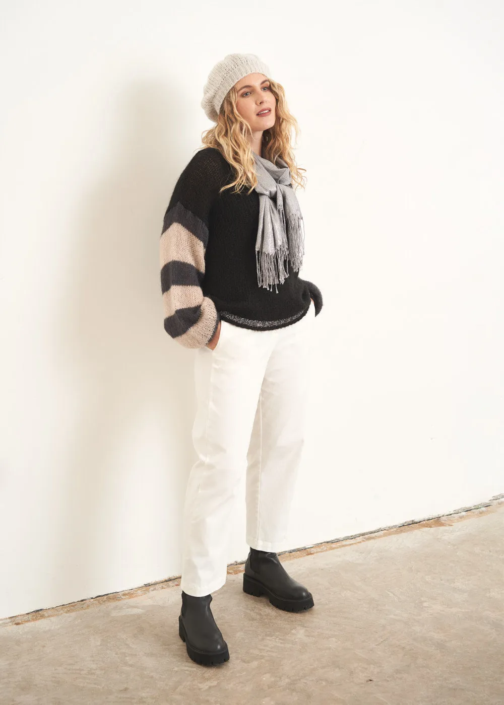 IRIS STRIPE SWEATER - BLACK