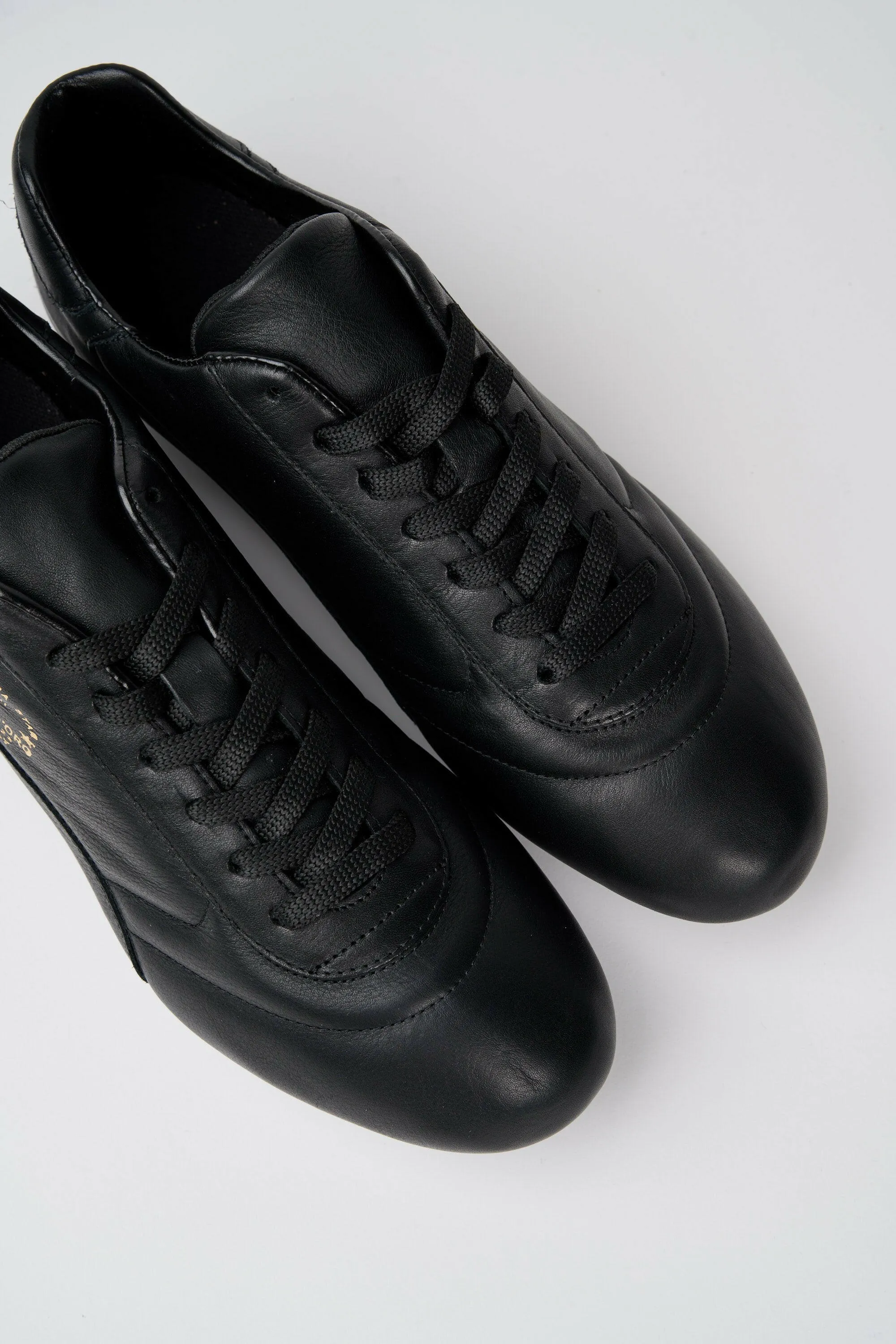 Scarpe da calcio Classic in pelle nera